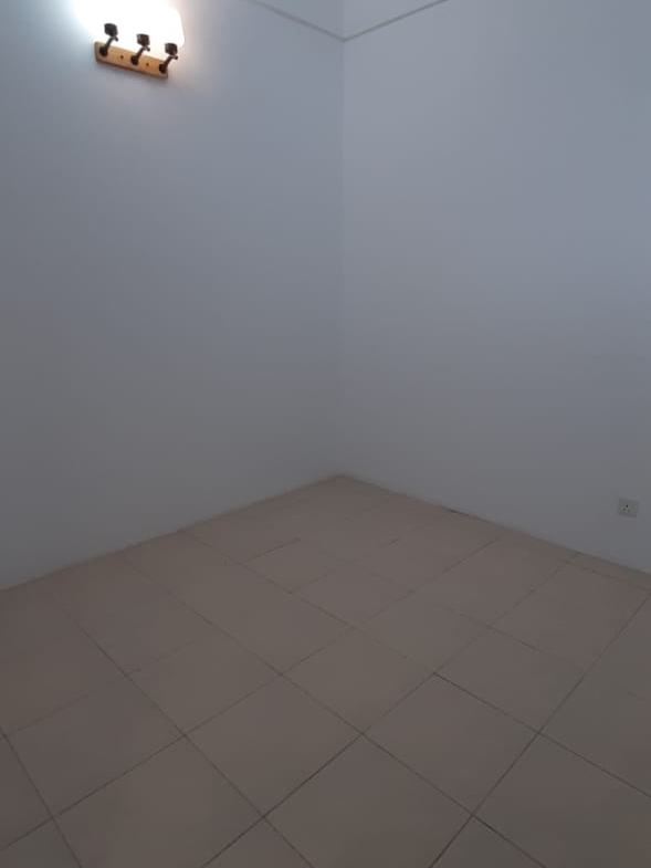 589