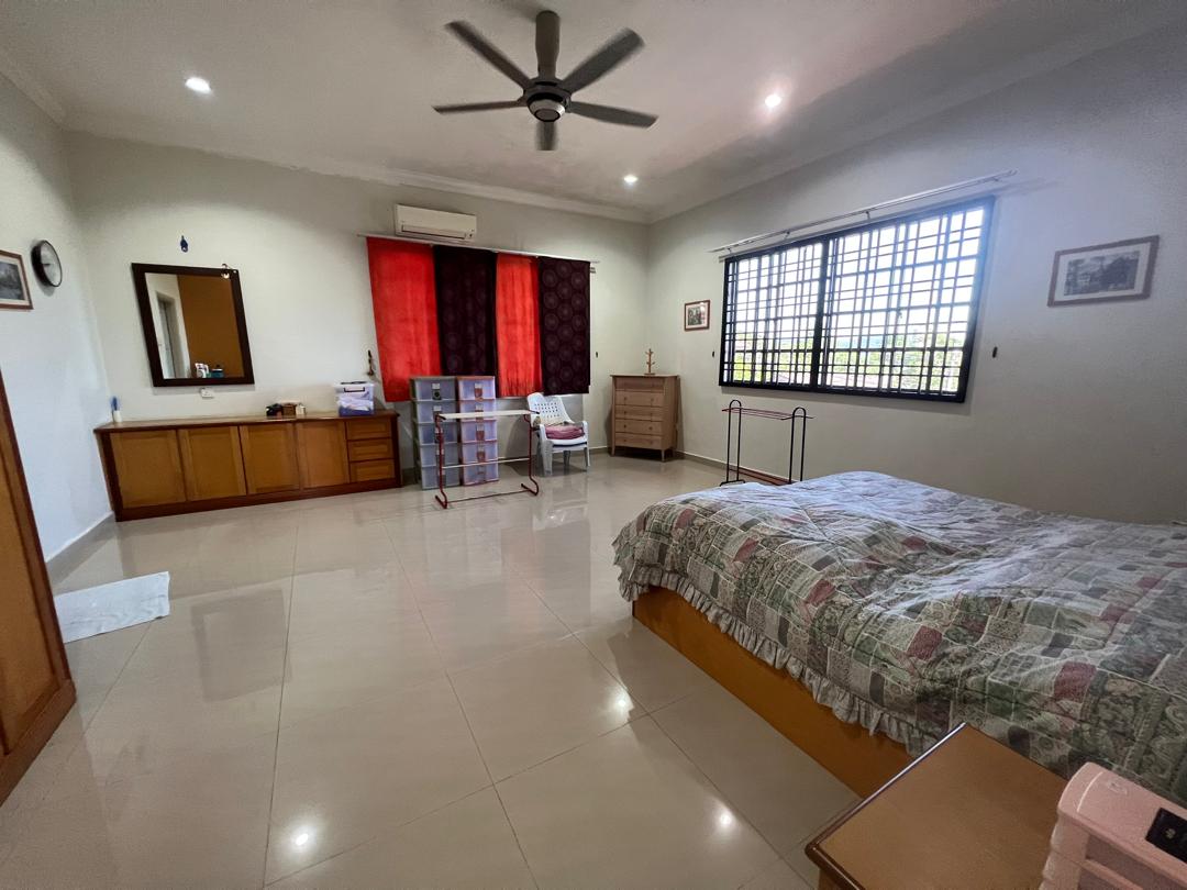 Double Storey Bungalow House @ Taman Bukit Rasah Seremban for Sale