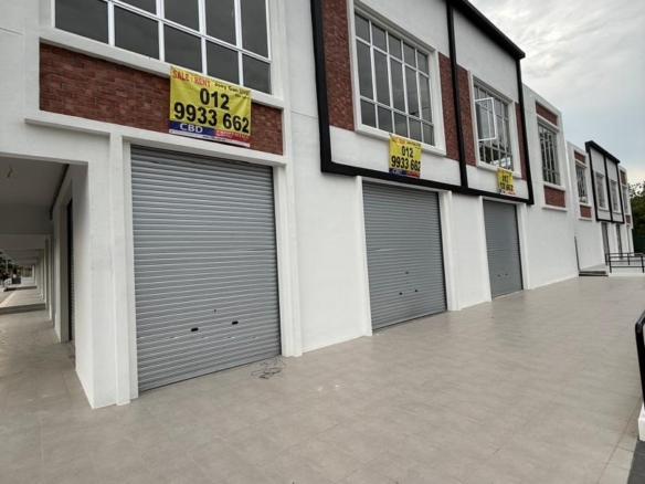 For Rent Whole building Road Double Storey @ Vista Ria 1388 , Seremban 2