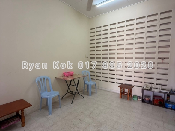 End Lot Single storey Rasah Jaya Taman Harapan Thivy Jaya Seremban 3 Blossom