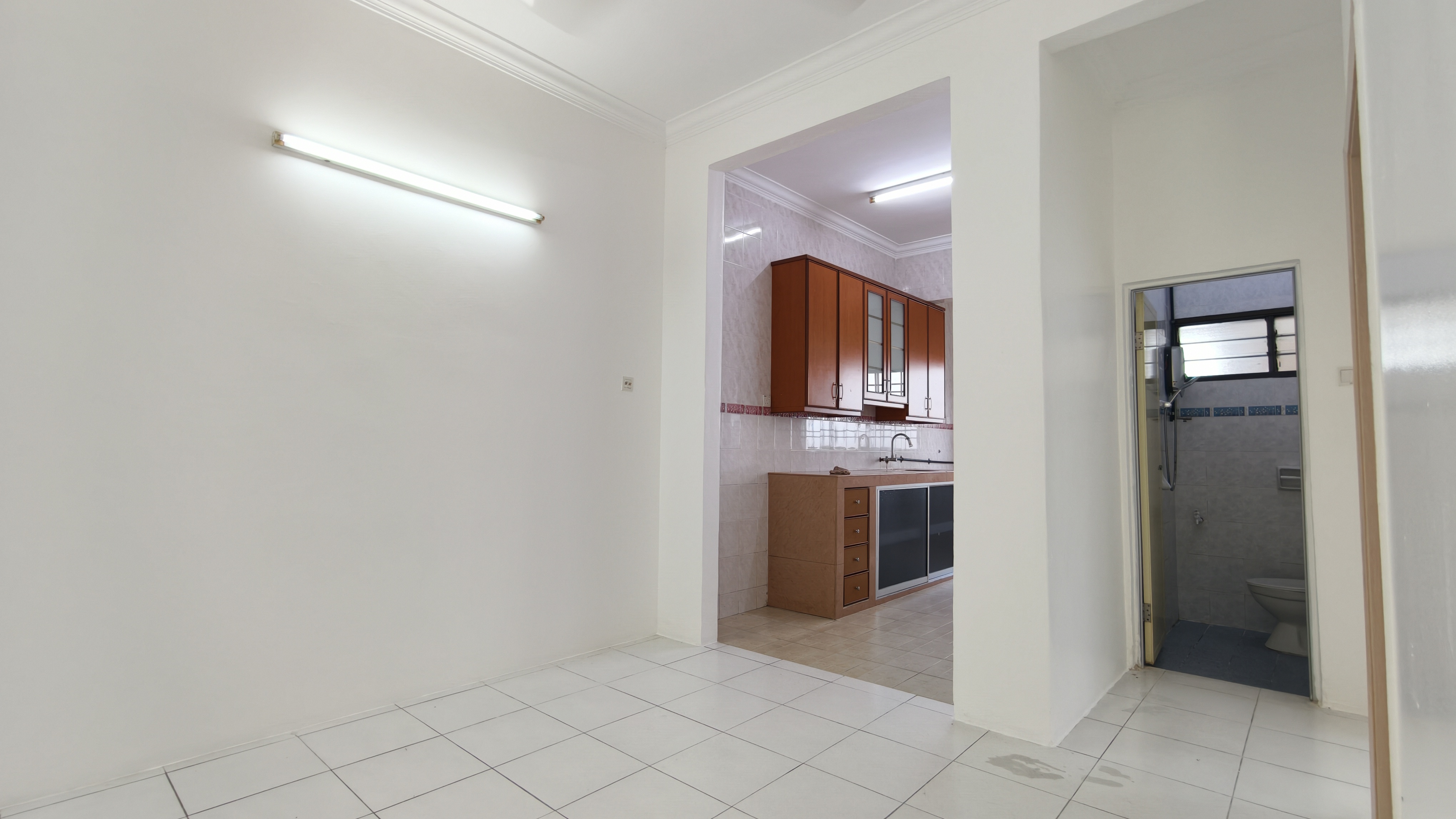 Newly Refurbished Single Storey End Lot Taman Jayamas Seremban NS