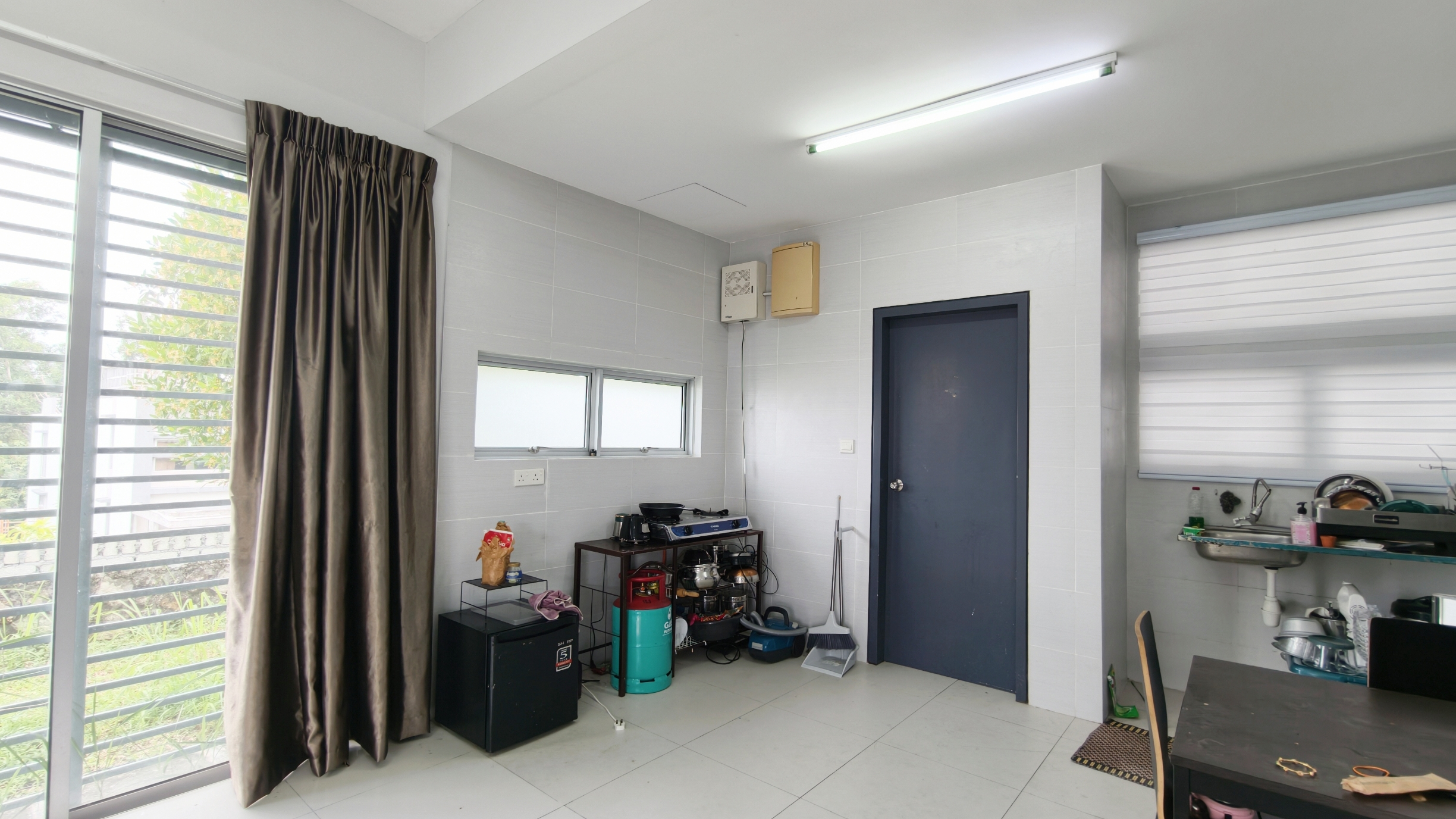 Rimba Residensi Rasah Kemayan 3 Storey terrace Villa Corner