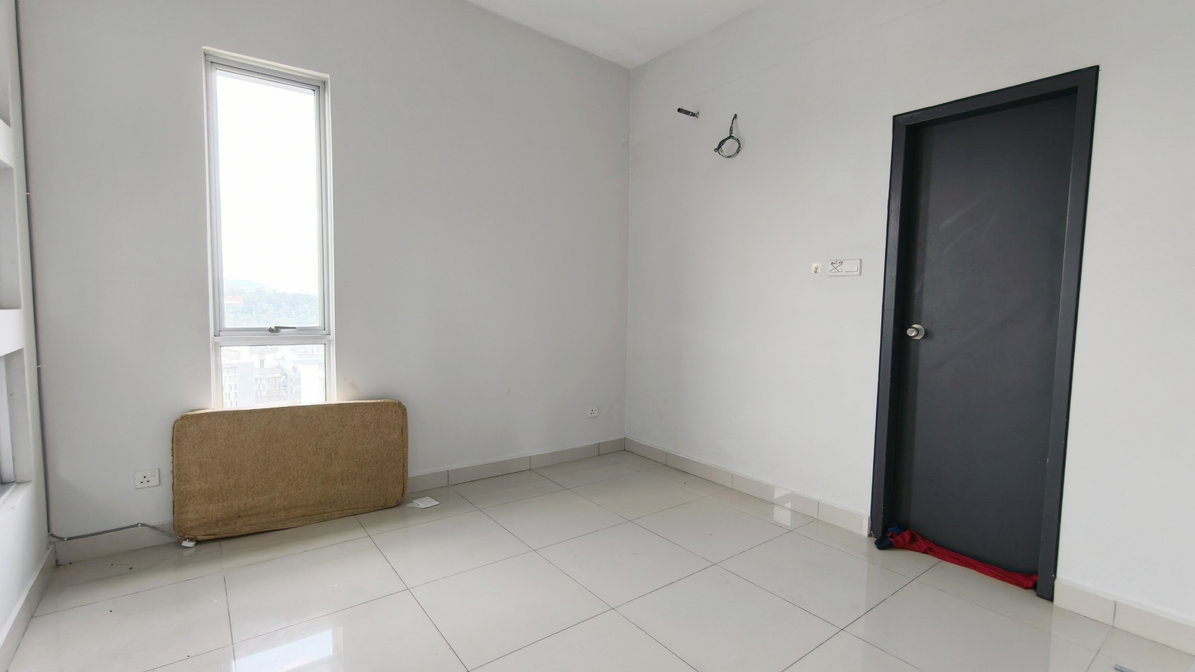 Rimba Residensi Rasah Kemayan 3 Storey terrace Villa Corner