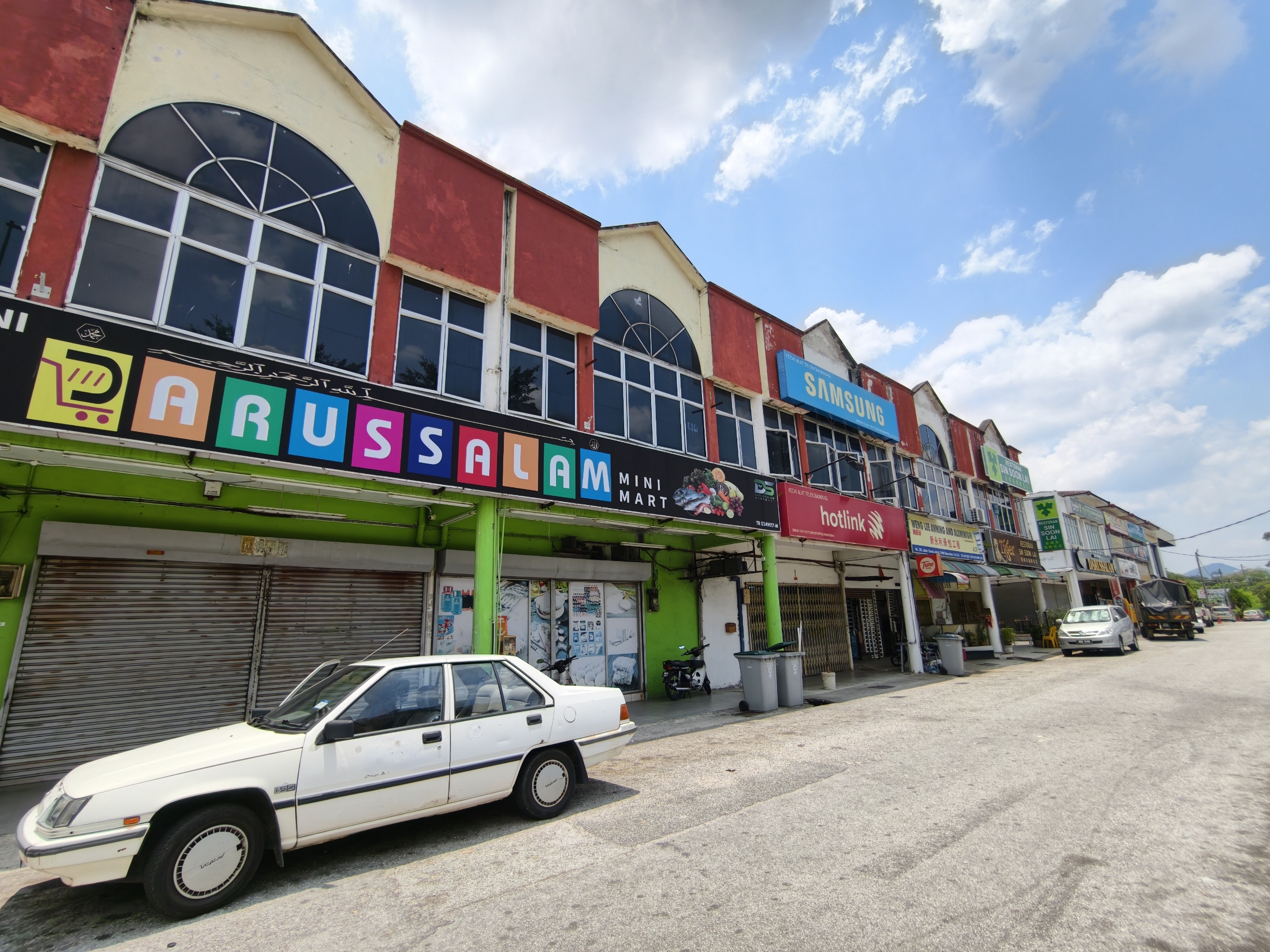 Good For Investment End Lot Shop at Rahang Kecil Seremban NS