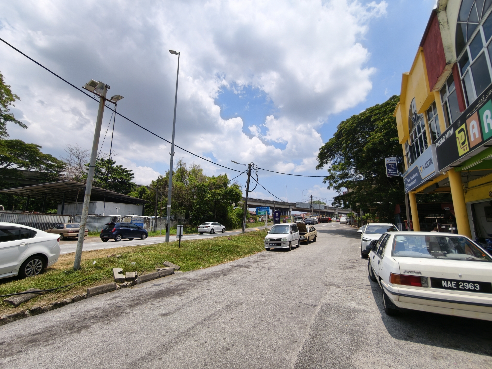 Good For Investment End Lot Shop at Rahang Kecil Seremban NS