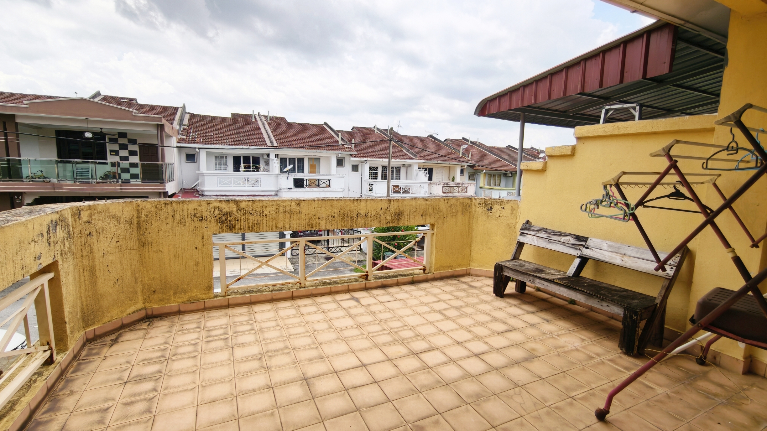 10 South Residences Bandar Springhill Lukut Double Storey Terrace House