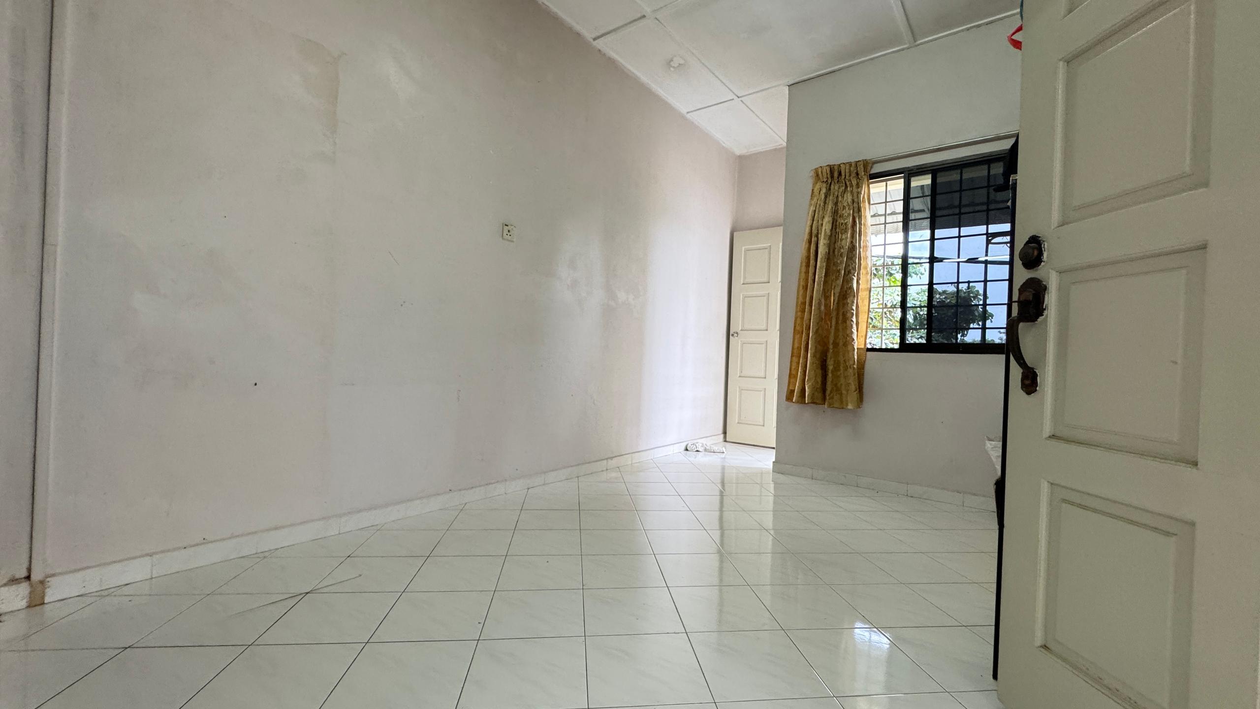1.5 Storey Terrace @ Taman Bukit Sentosa, Seremban