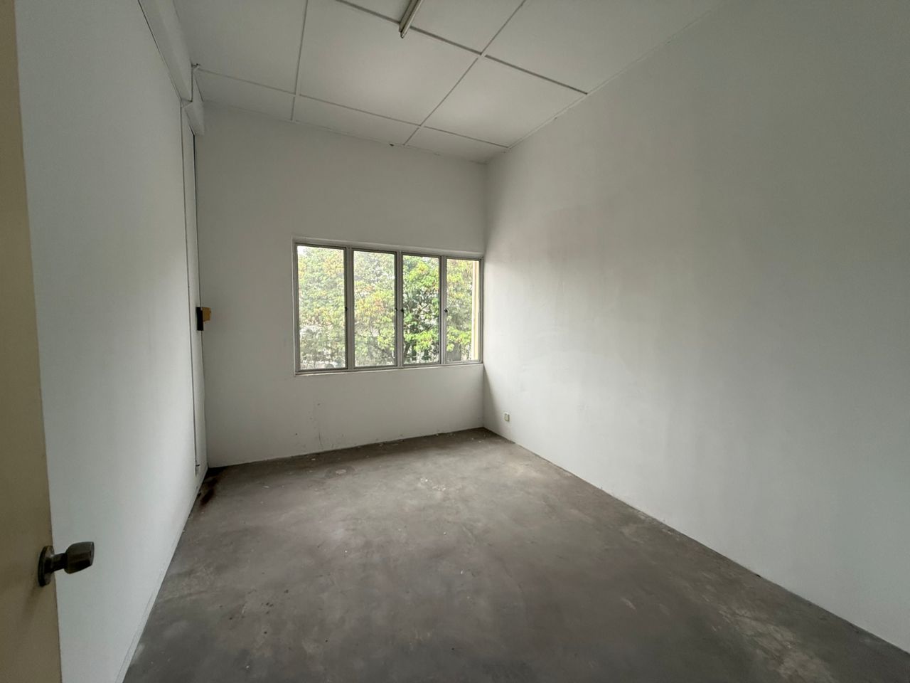 1st Floor Office @ Taman Ampangan, Seremban