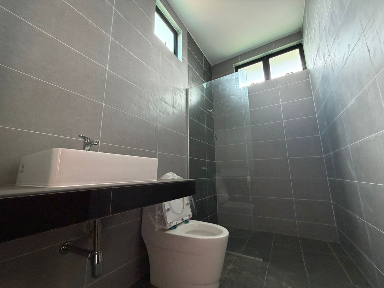 2.5 Storey Bungalow @ Mont Jed 2, Seremban