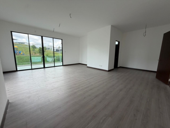 2.5 Storey Bungalow @ Mont Jed 2, Seremban
