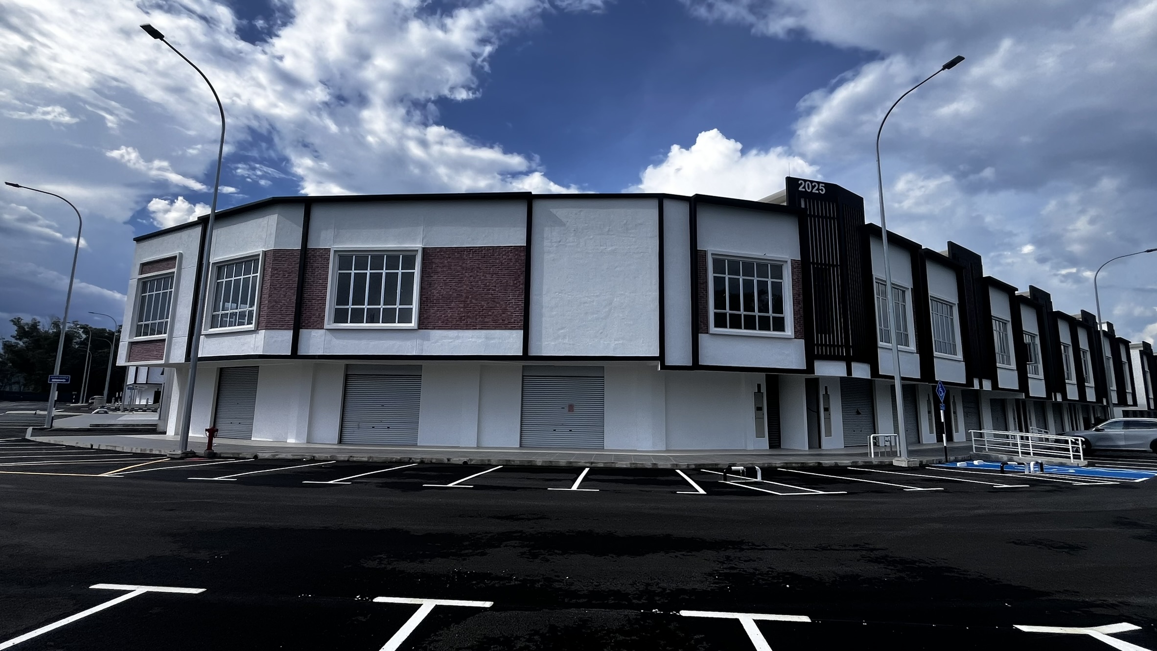 🚀 S2 PRIME SHOP FOR RENT | Huge Corner Lot Shop Facing Main Road