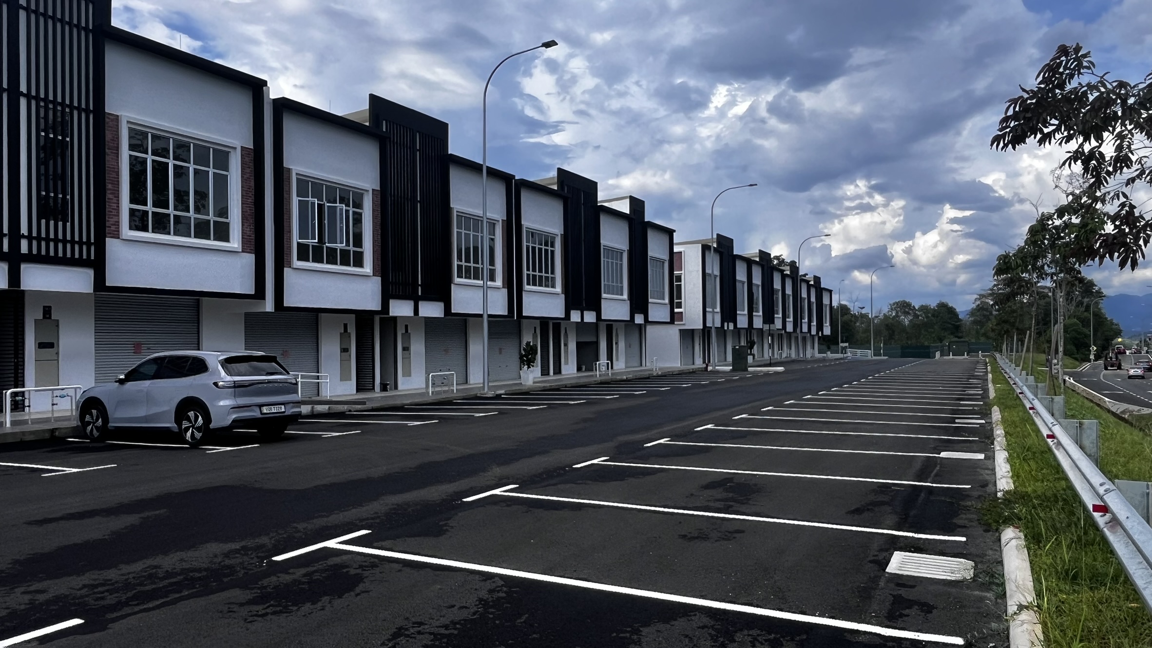 🚀 S2 PRIME SHOP FOR RENT | Huge Corner Lot Shop Facing Main Road
