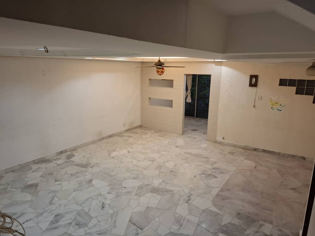 Taman Bukit Kaya An Extended & Renovated 1 ½ Storey Terrace House for Sale in Seremban