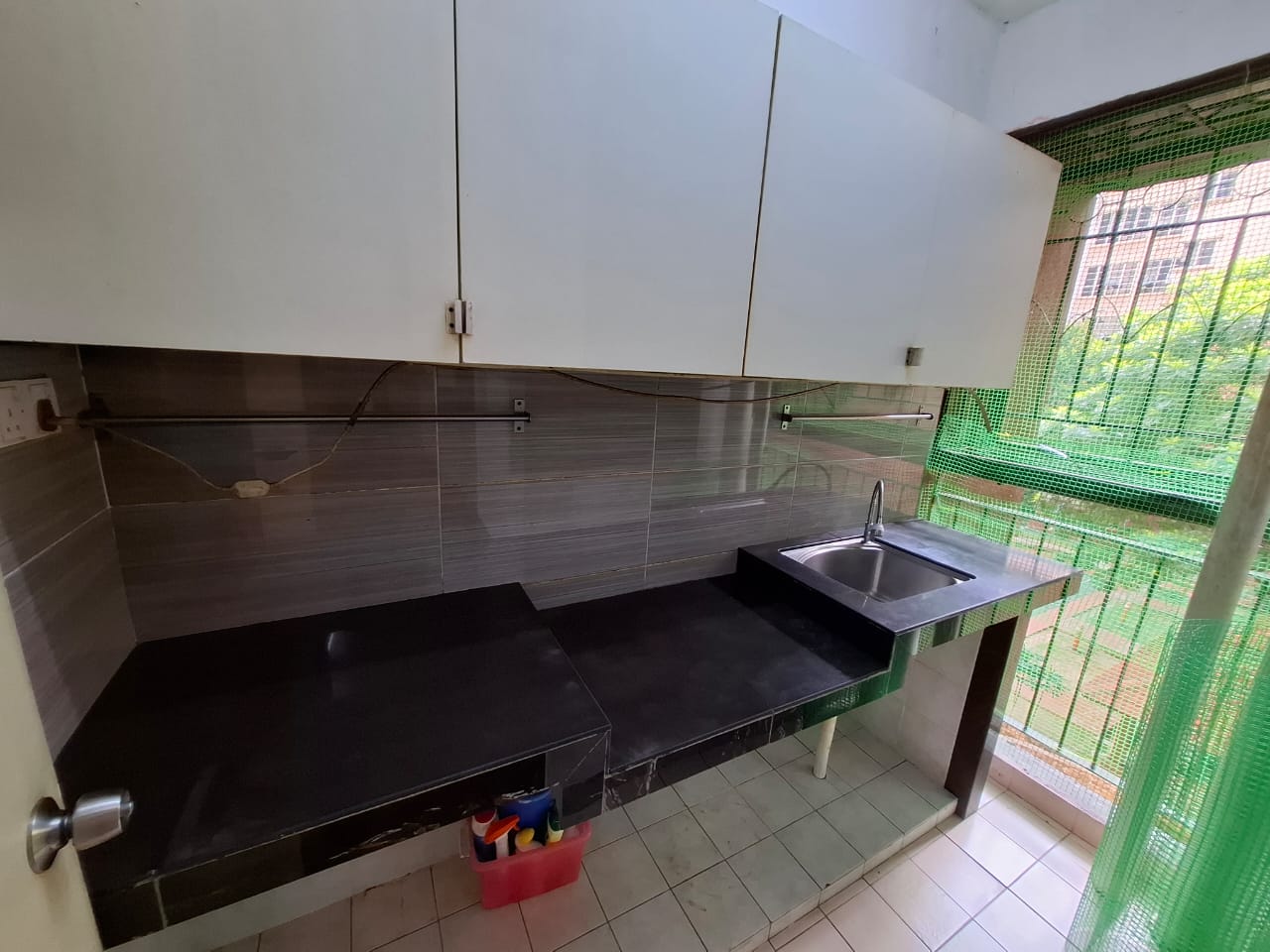 Below MV‼ Pangsapuri Kelana Impian End Lot for Sale in Petaling Jaya