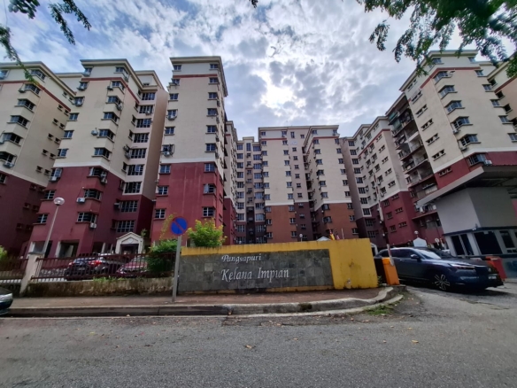 Below MV‼ Pangsapuri Kelana Impian End Lot for Sale in Petaling Jaya