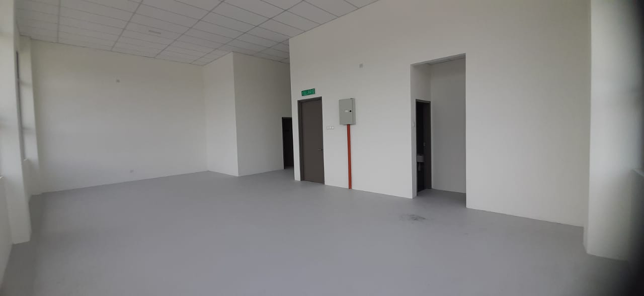 1.5 Storey Corner Semi-Detached Factory @ TechPark Bandar Enstek for Rent