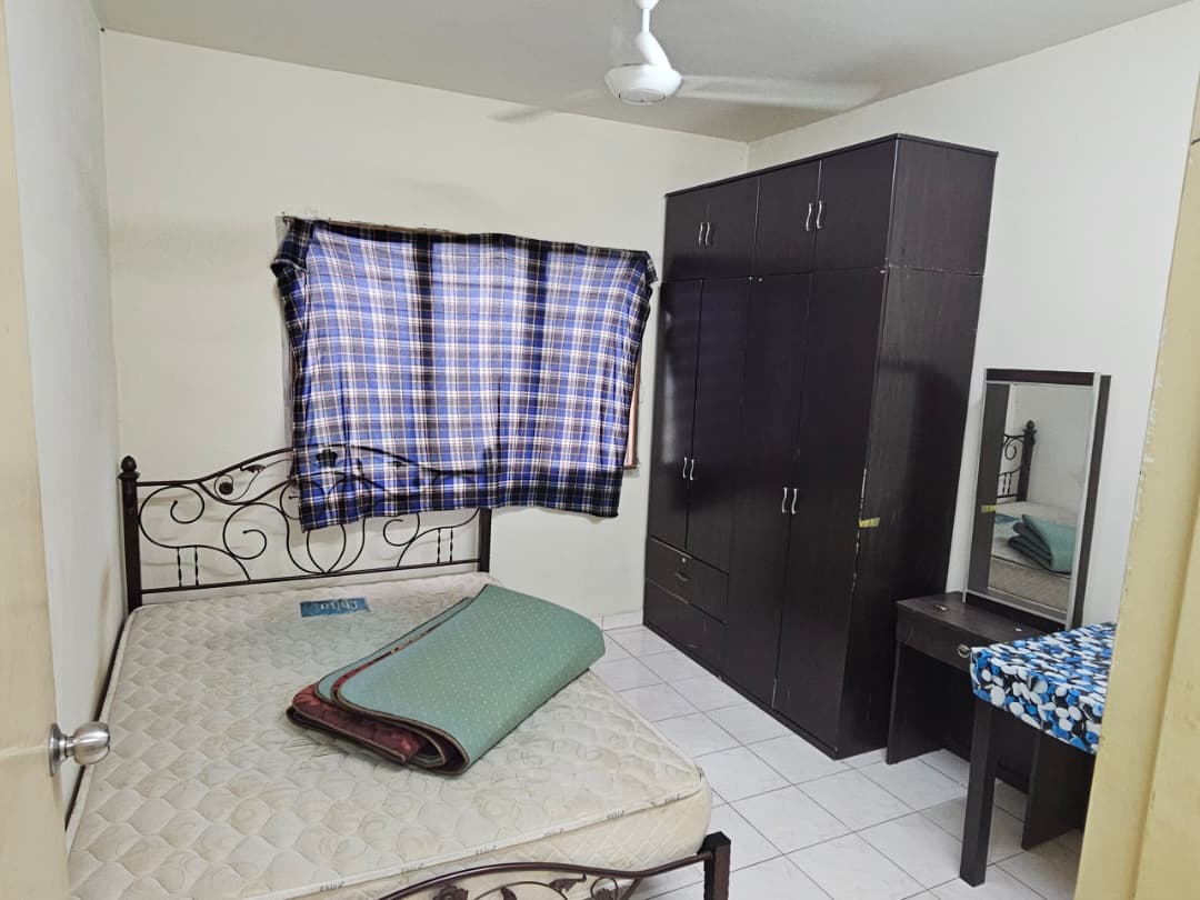 FOR SALE 1st Flooe Cempaka Flat Seremban 2