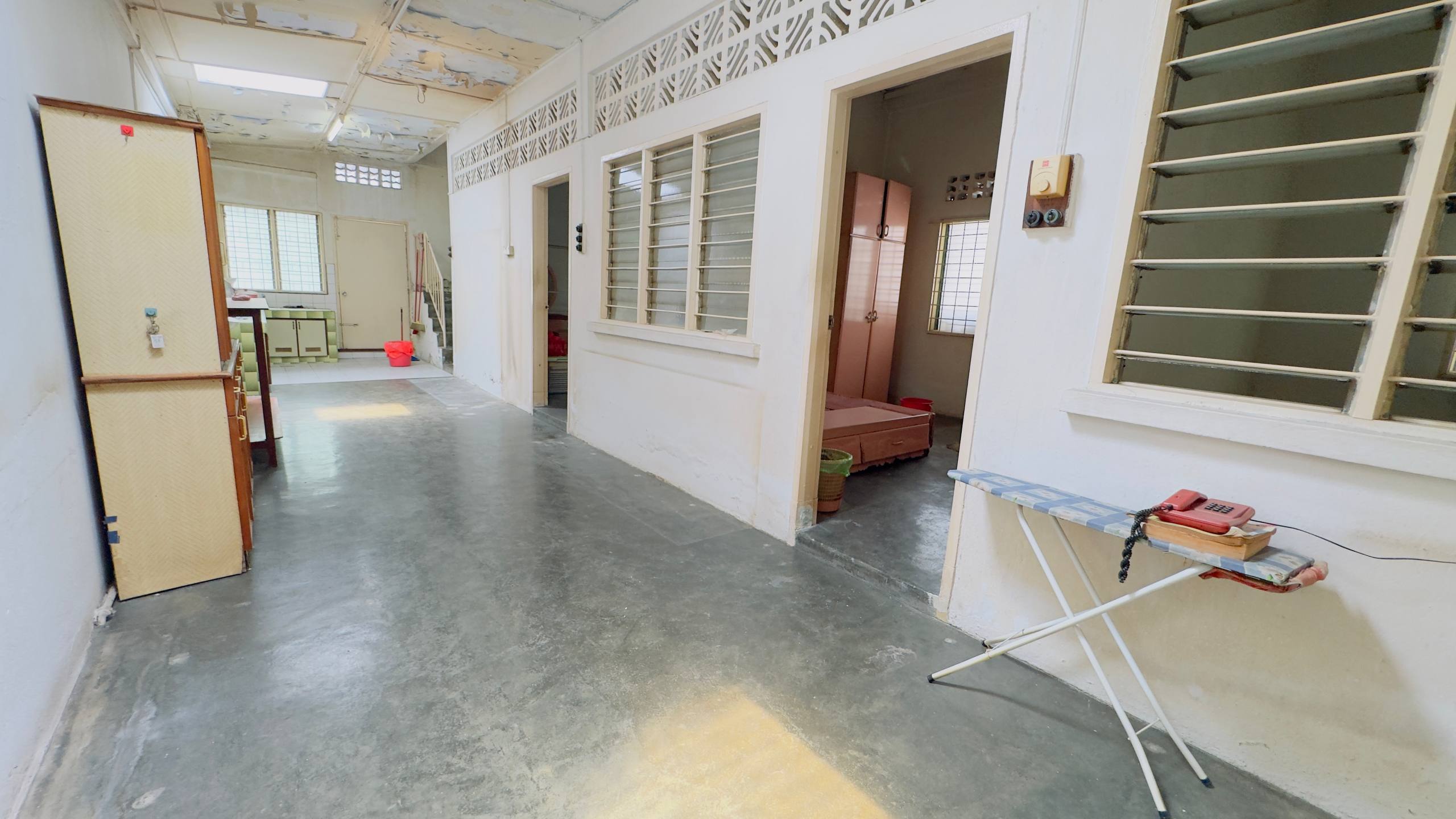 Seremban Jalan Temiang Single Storey End Oddlot Terrace House