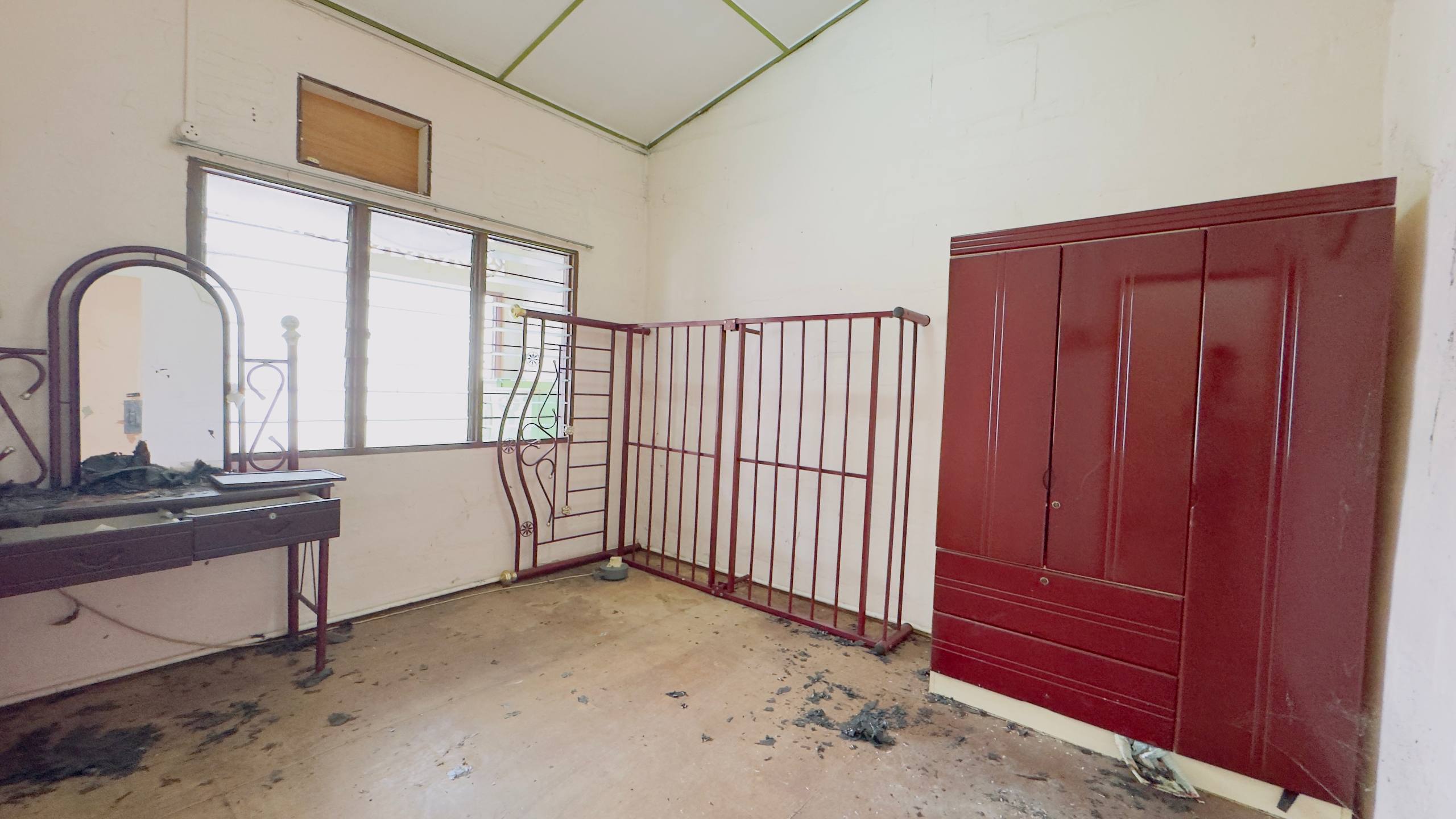 Seremban Taman Ampangan Paroi Single Storey Intermediate House