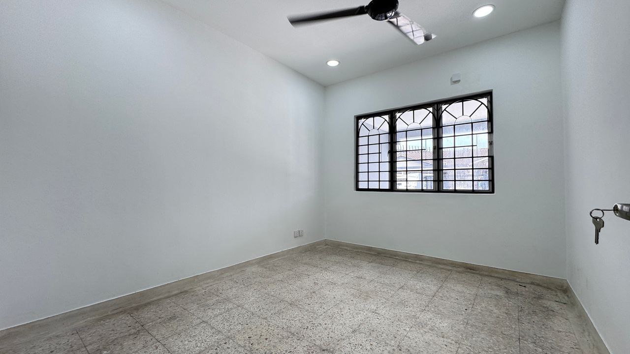 Kuala Lumpur Sri Damansara Single Storey Endlot Link House