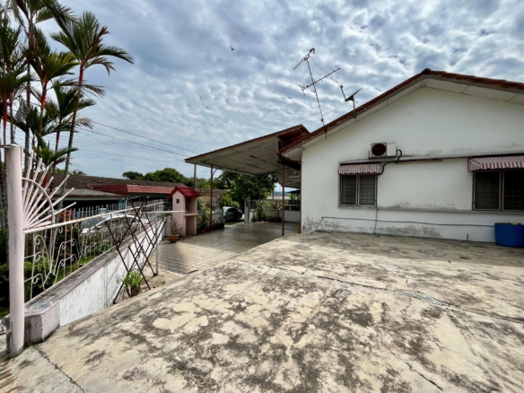 Single Storey Corner Lot Taman Rahang Seremban NS