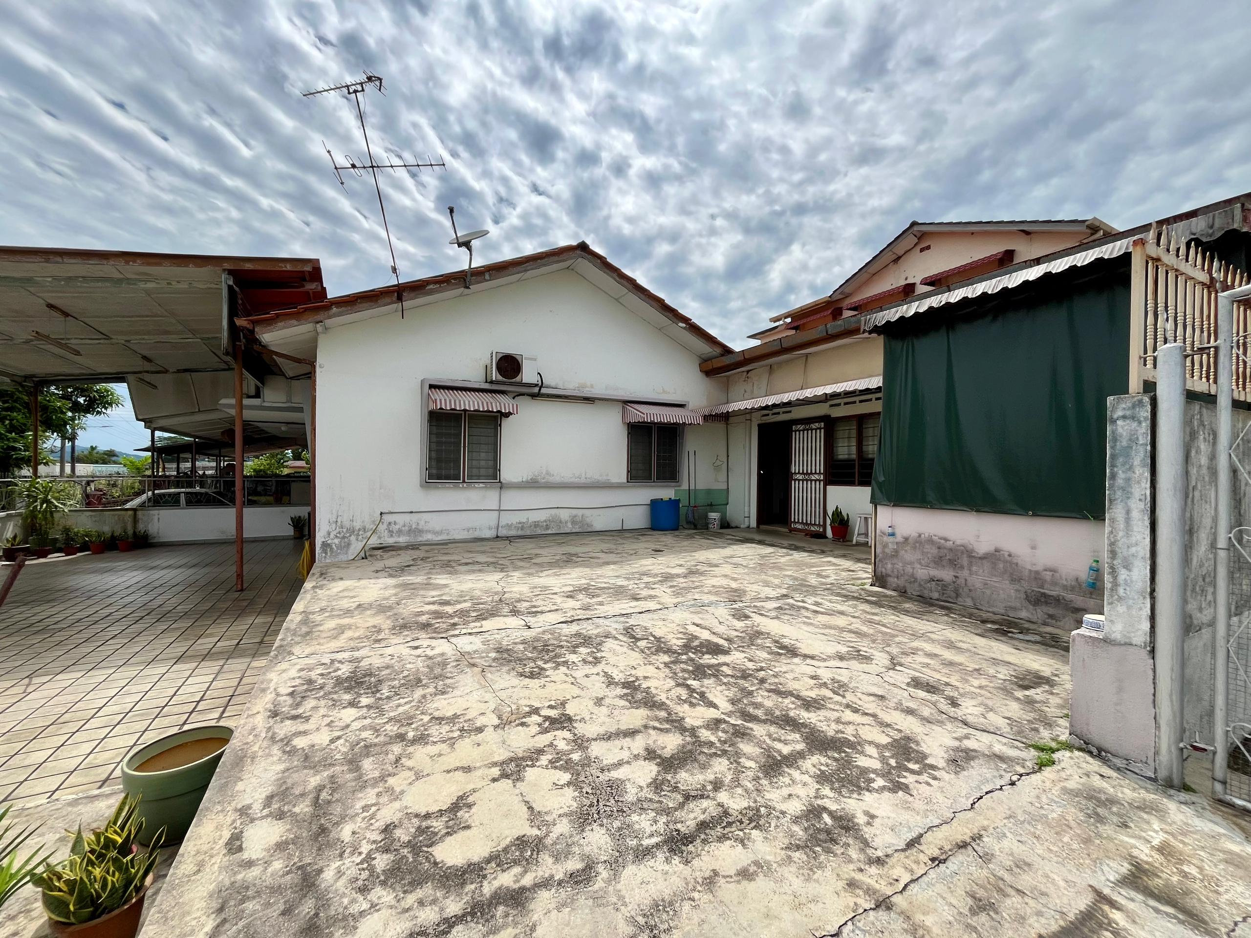 Single Storey Corner Lot Taman Rahang Seremban NS