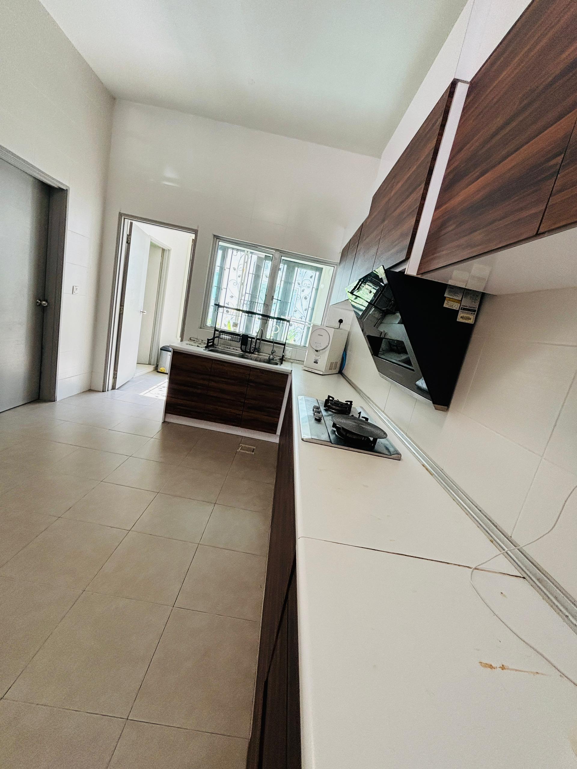 Seri Binjai Rahang Double Storey Superlink Terrace House
