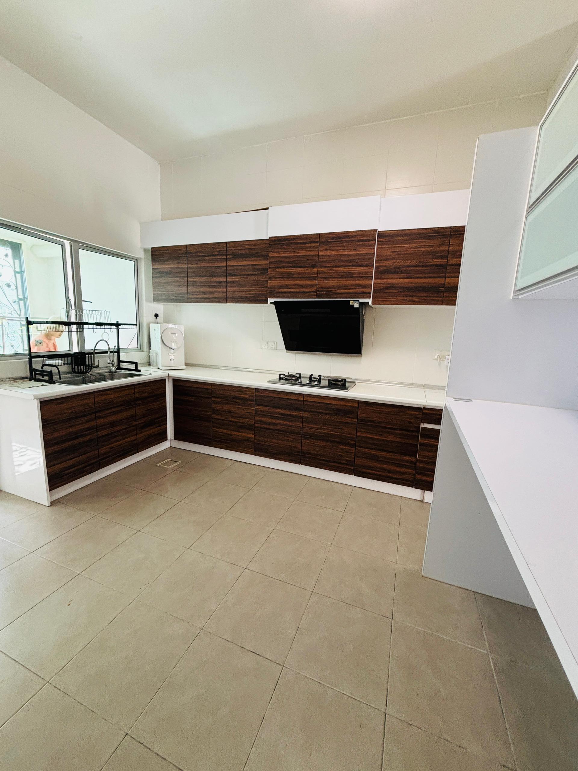 Seri Binjai Rahang Double Storey Superlink Terrace House