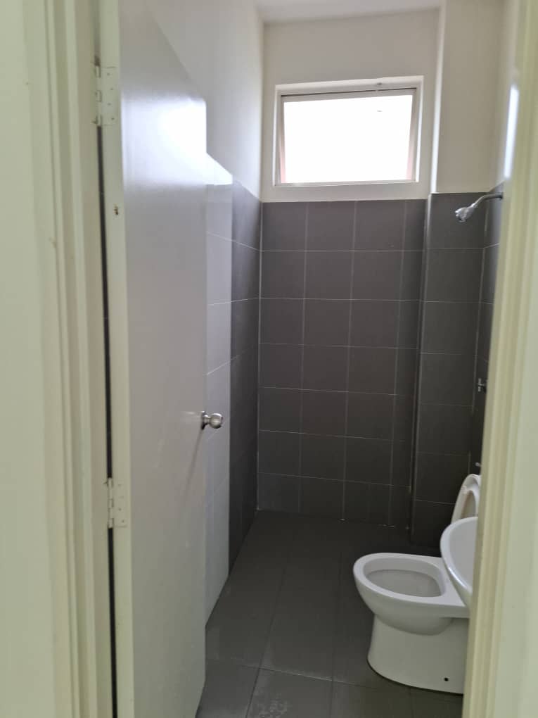‼️Below MV ‼️ Senawang Perdana 1.5-storey Bungalow for Sale in Senawang