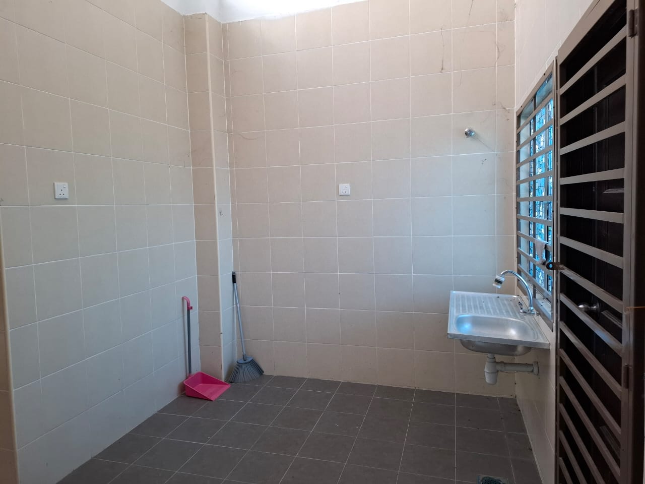 Taman Emas Perdana 1-storey Terraced House for Sale in Rantau