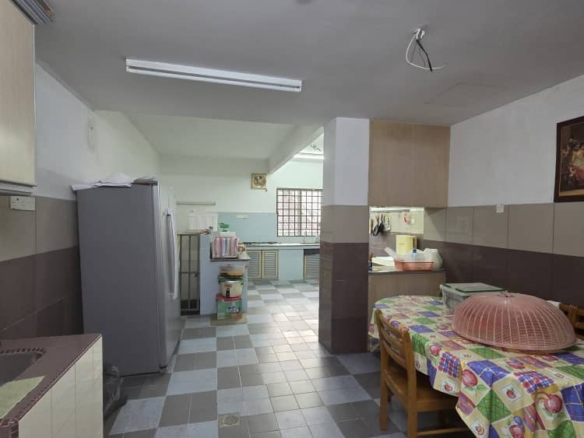 2.5 storey end lot for sale at seremban – Taman Jayamas