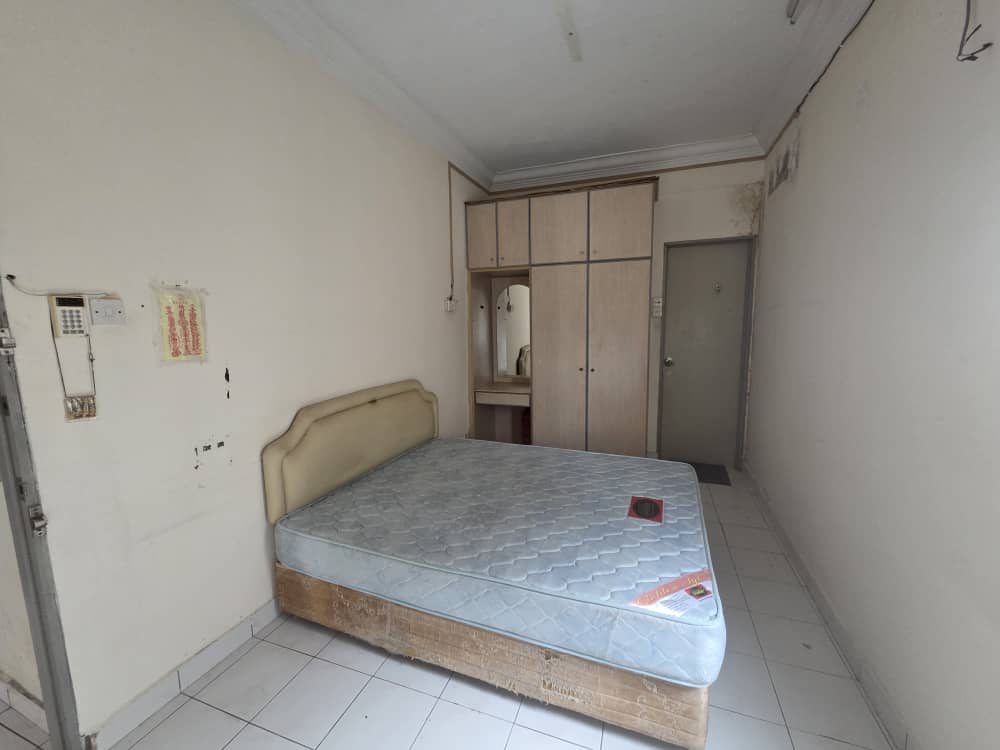 2.5 storey end lot for sale at seremban – Taman Jayamas