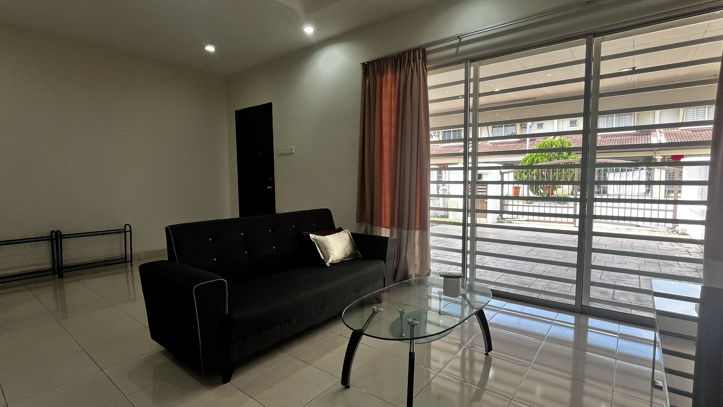 Prime Living: Fully Furnished Superlink Garden City Homes, Seremban 2