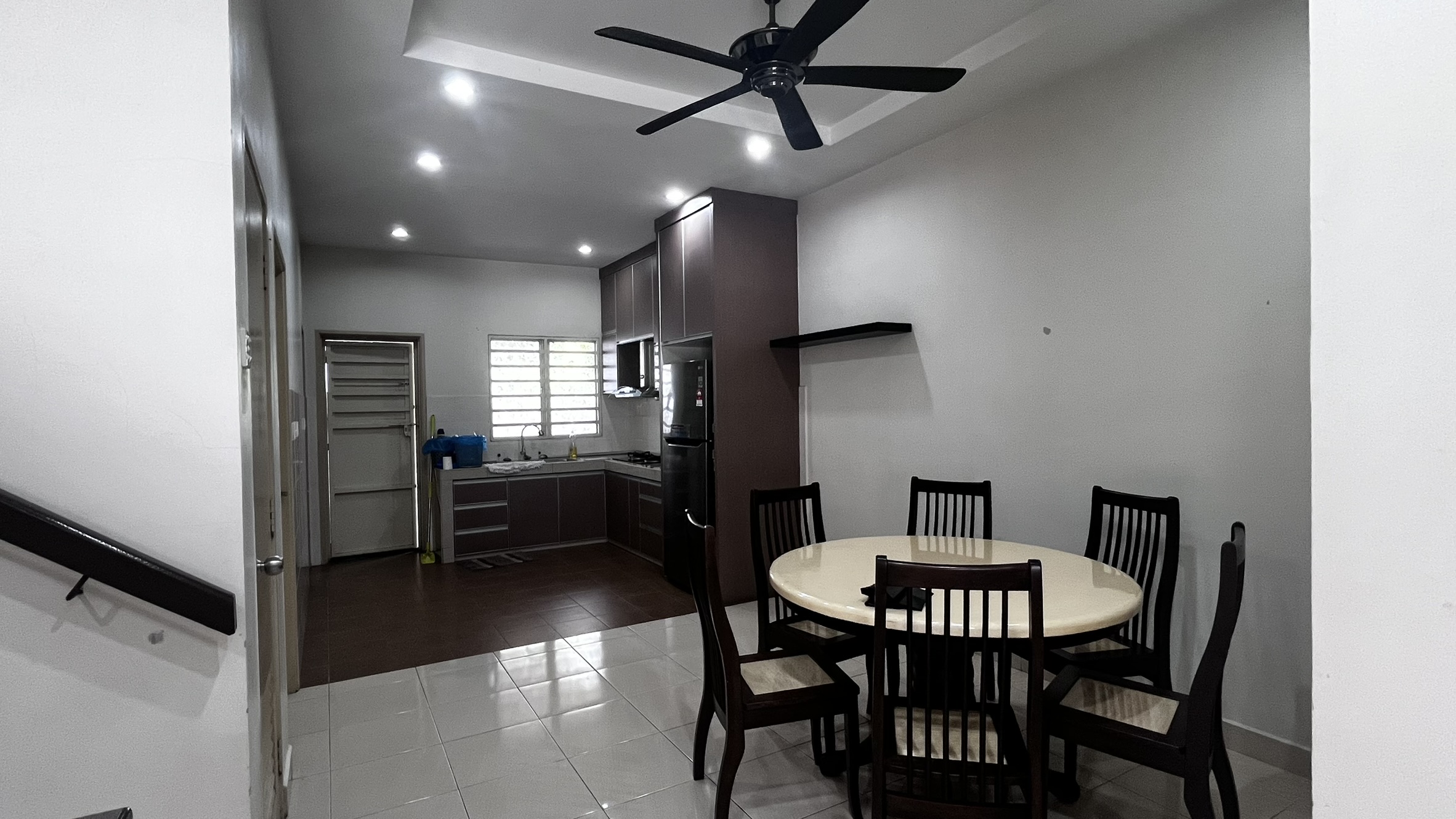 Prime Living: Fully Furnished Superlink Garden City Homes, Seremban 2