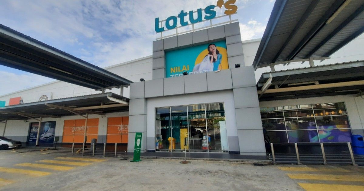 3 Storey Terrace Shop for Sale (Below Market Value) @ Pusat Bandar Putra Point Nilai