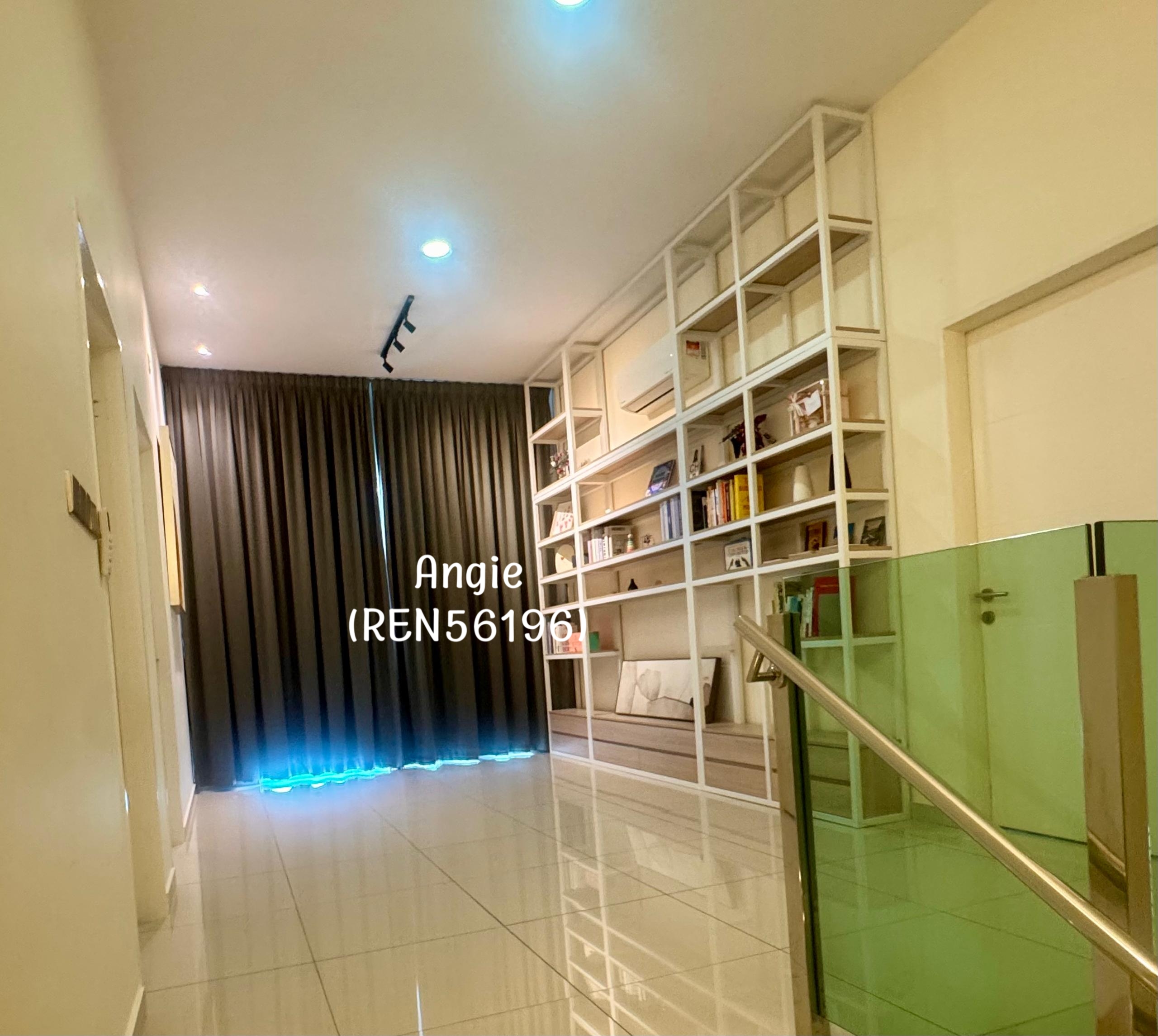 Double Storey Terrace Corner @ Bandar Sri Sendayan, Seremban