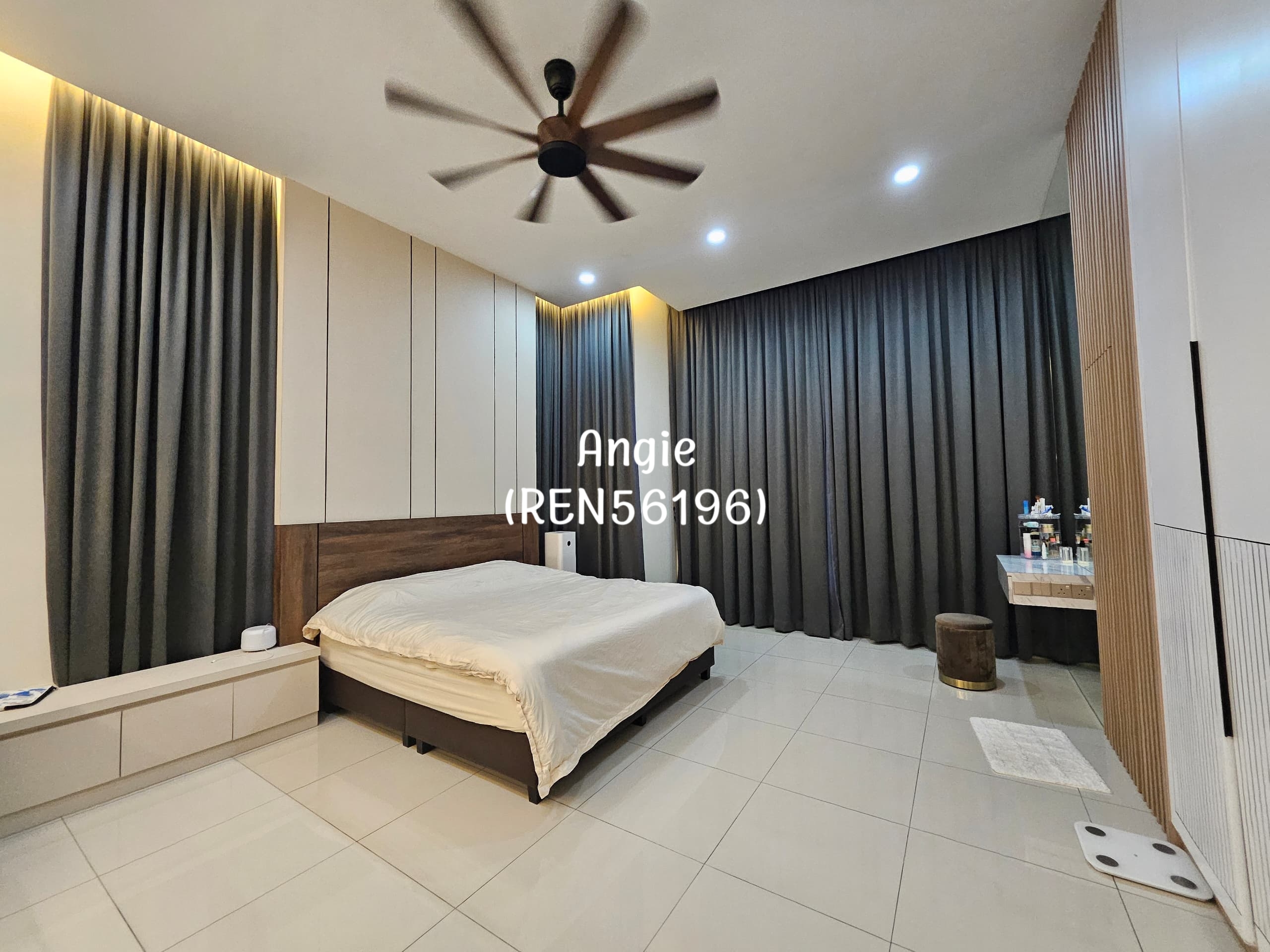 Double Storey Terrace Corner @ Bandar Sri Sendayan, Seremban