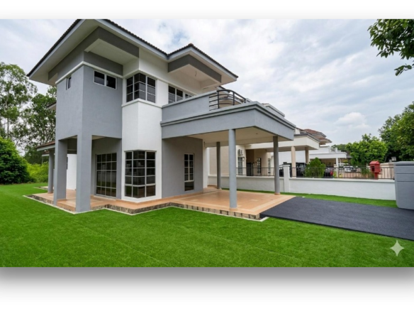 Double Storey Semi D with Balcony for Sale @ Emerald Park Seremban 2