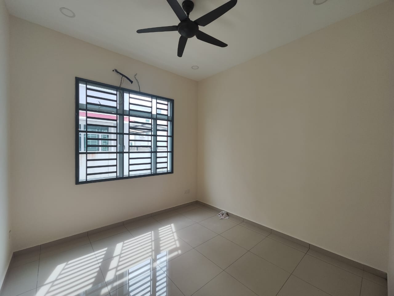 Taman Senawang Perdana 2 storey bungalow For SALE