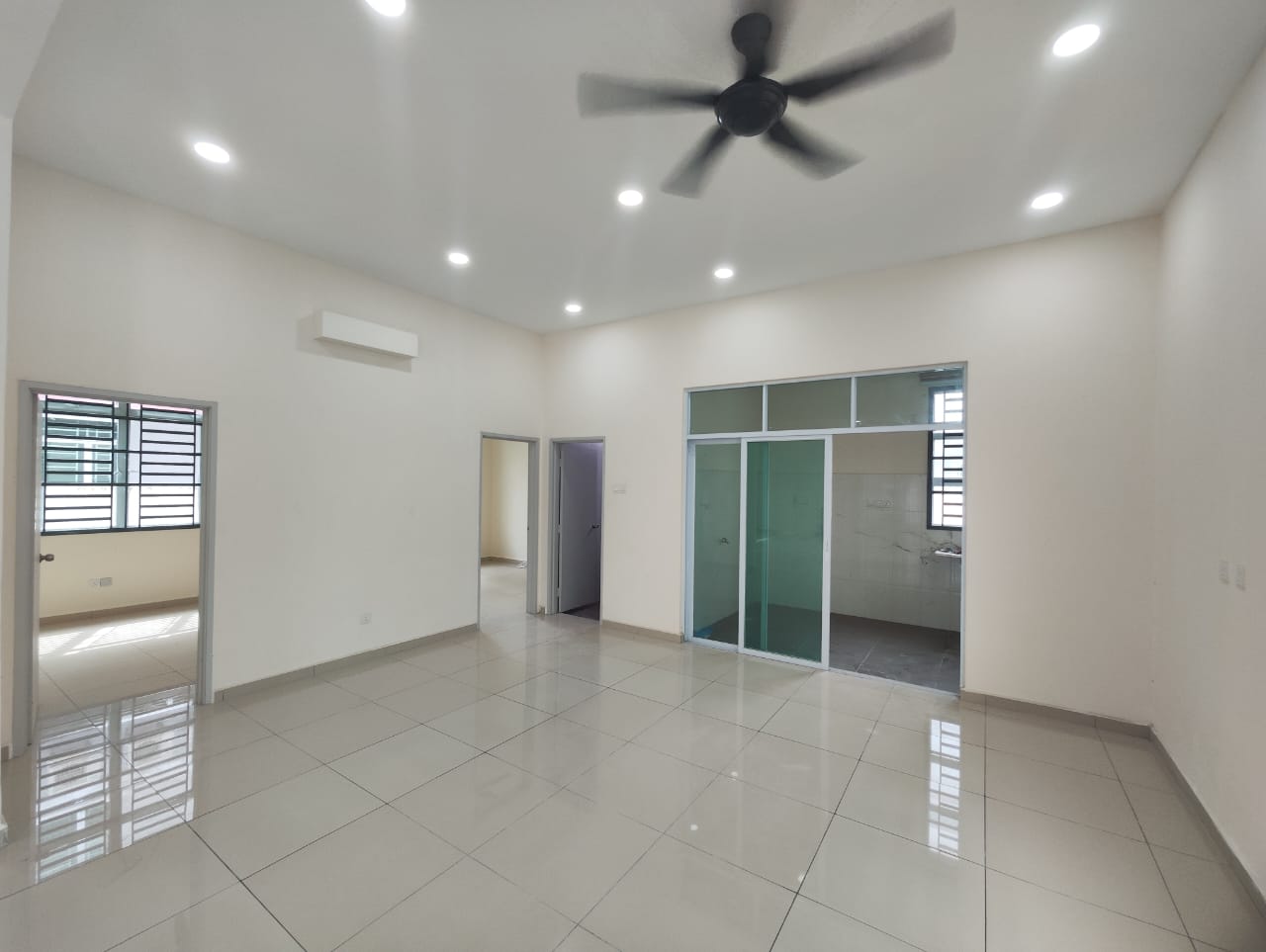 Taman Senawang Perdana 2 storey bungalow For SALE