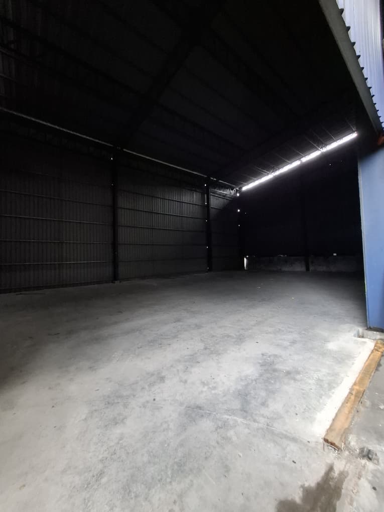 Templer Light Industrial for rent