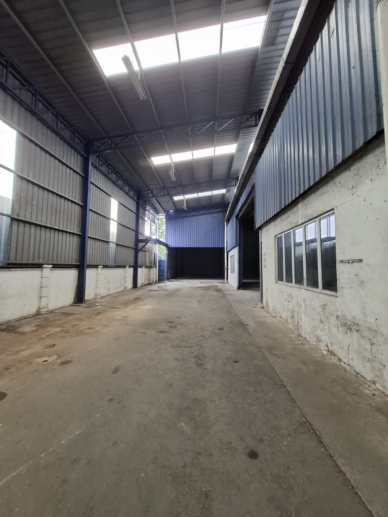 Templer Light Industrial for rent