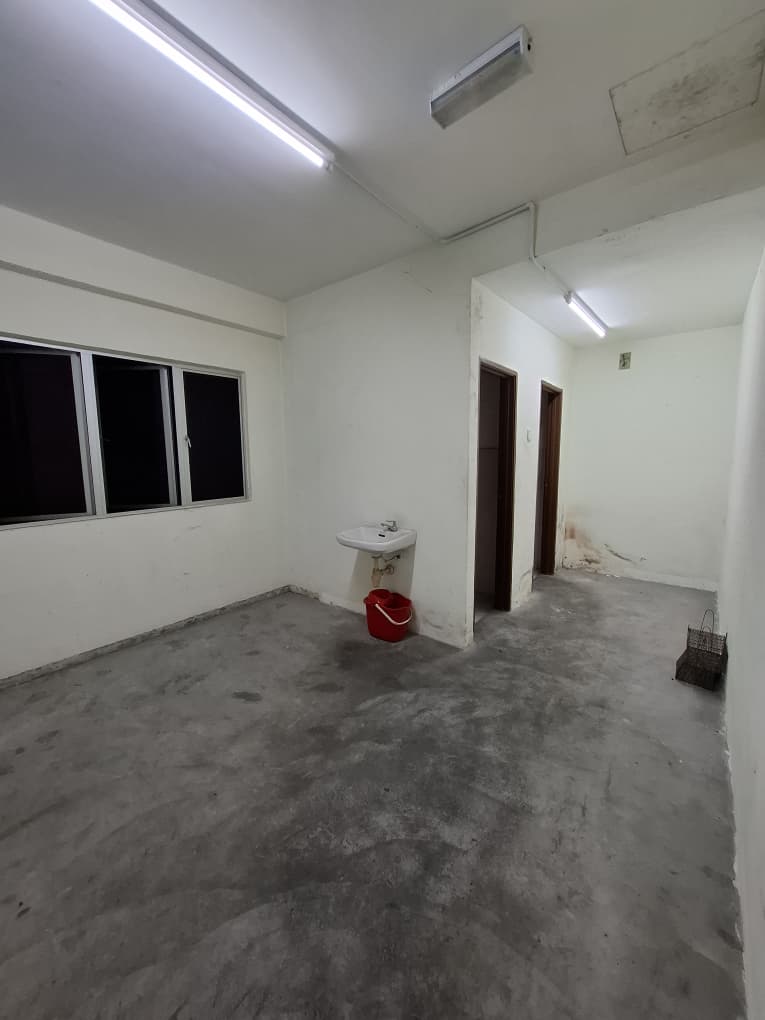 Templer Light Industrial for rent
