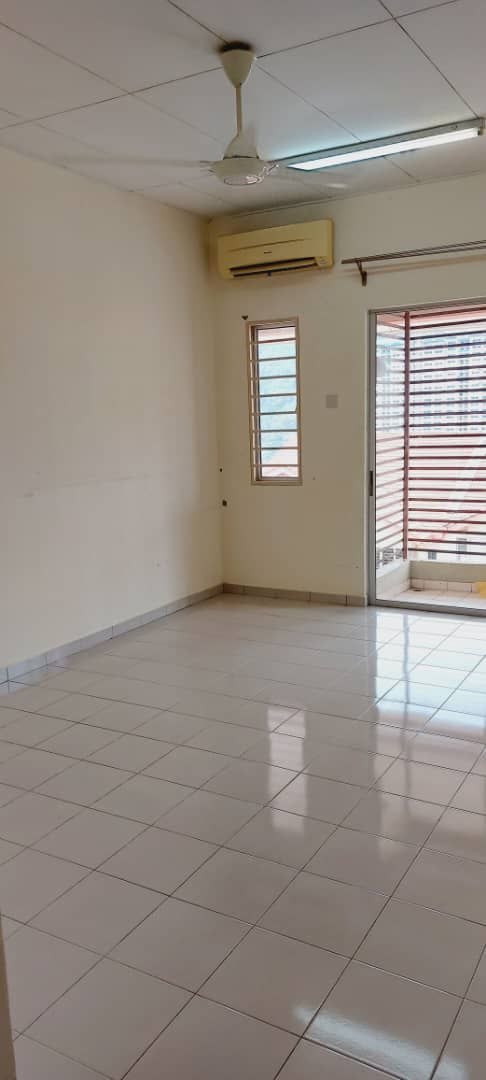 photo_6082334614048411008_y Townhouse Taman Amansiara Rawang, Selangor (Title : Open Bumi)