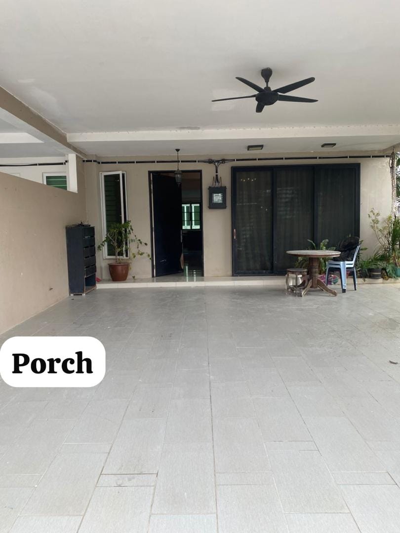 Sendayan Double storey fully furnished for rent
