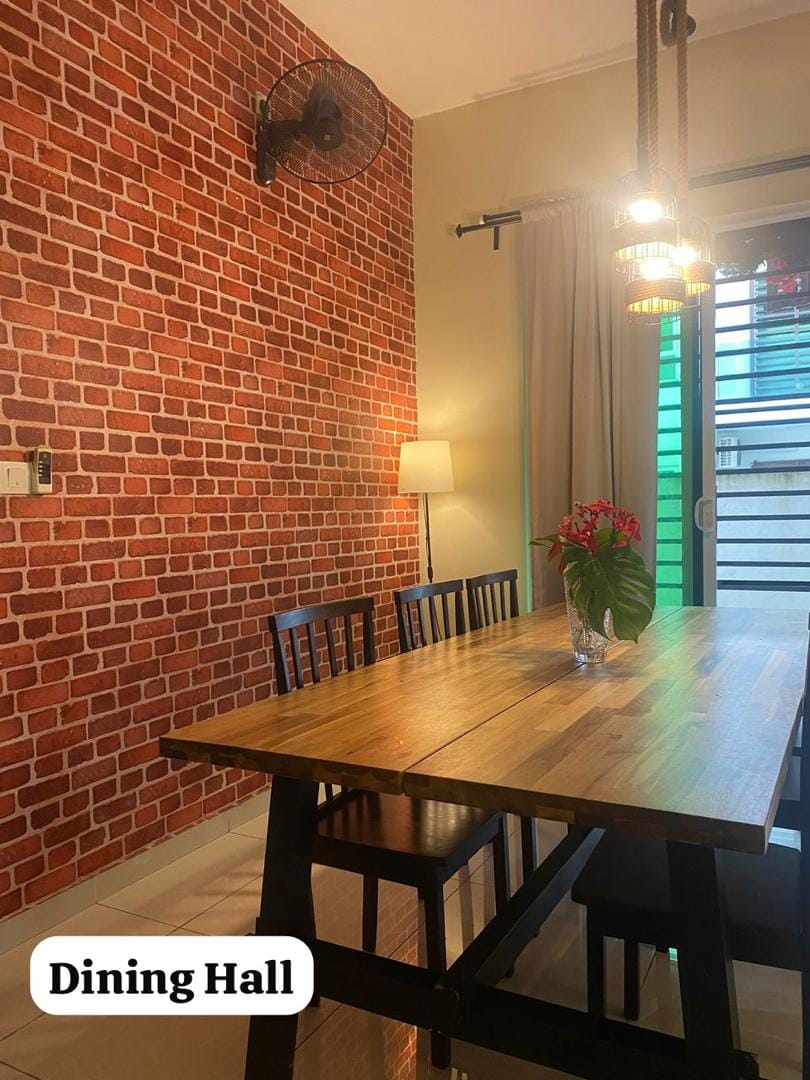 Sendayan Double storey fully furnished for rent