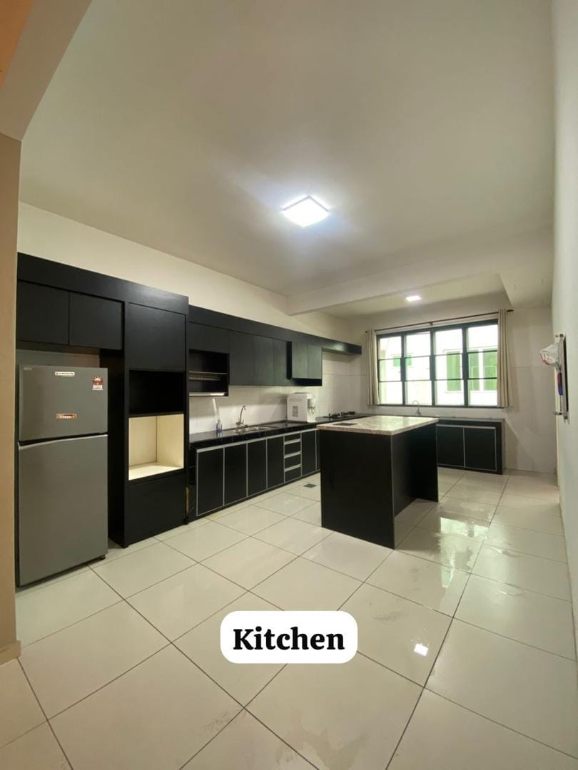 Sendayan Double storey fully furnished for rent