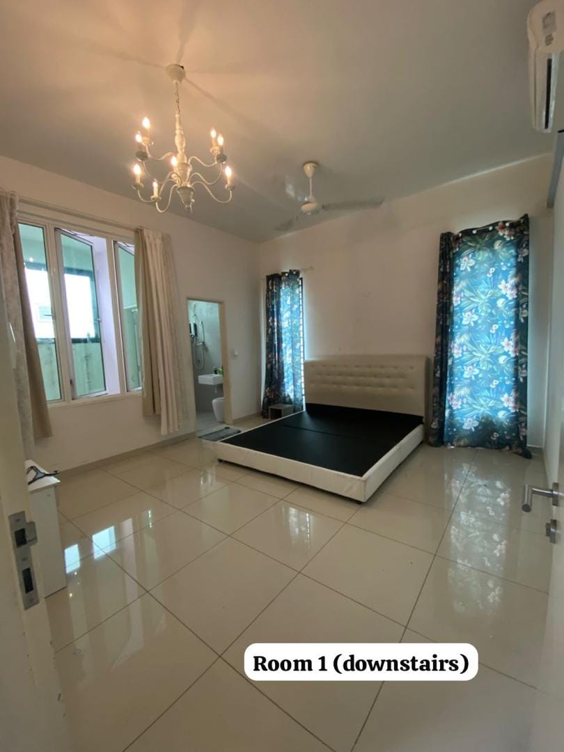 Sendayan Double storey fully furnished for rent
