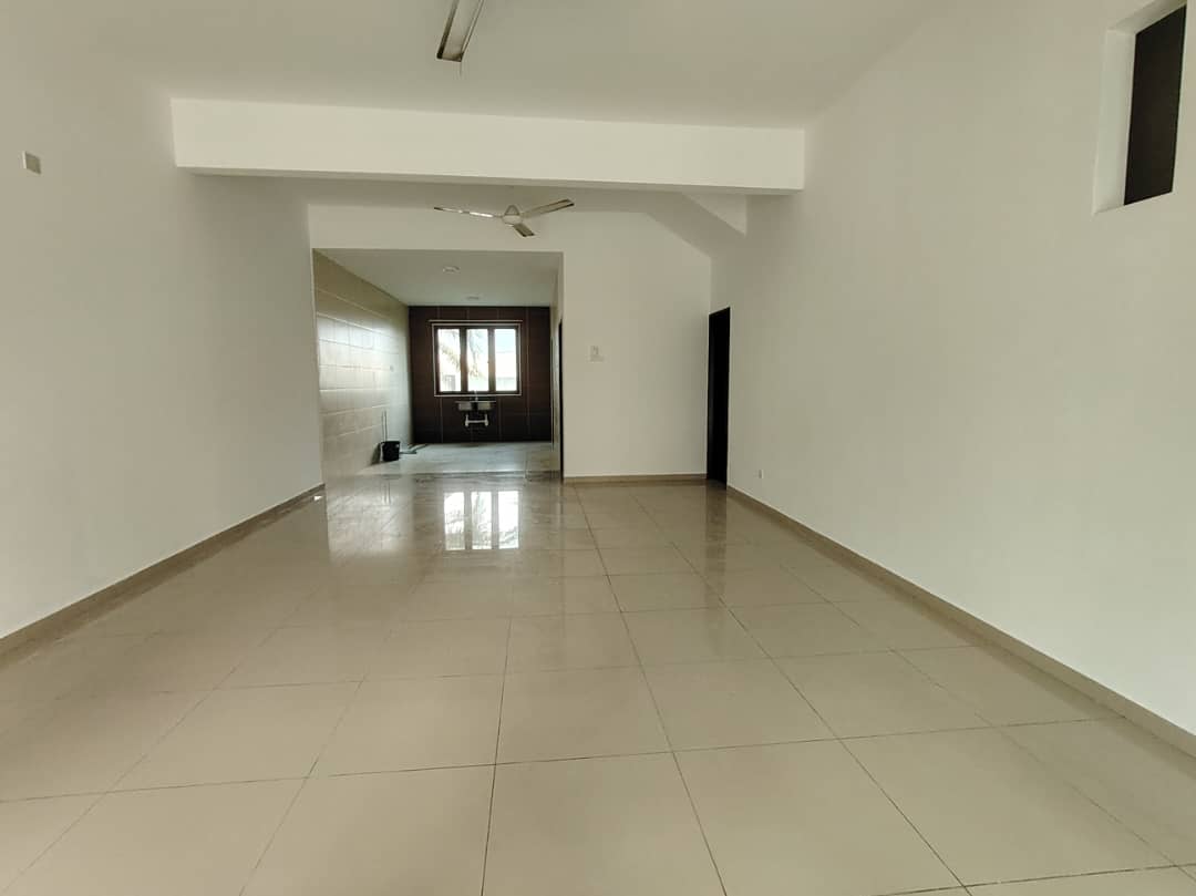 2 storey intermediate terrace house for sale – Nada Alam Mantin