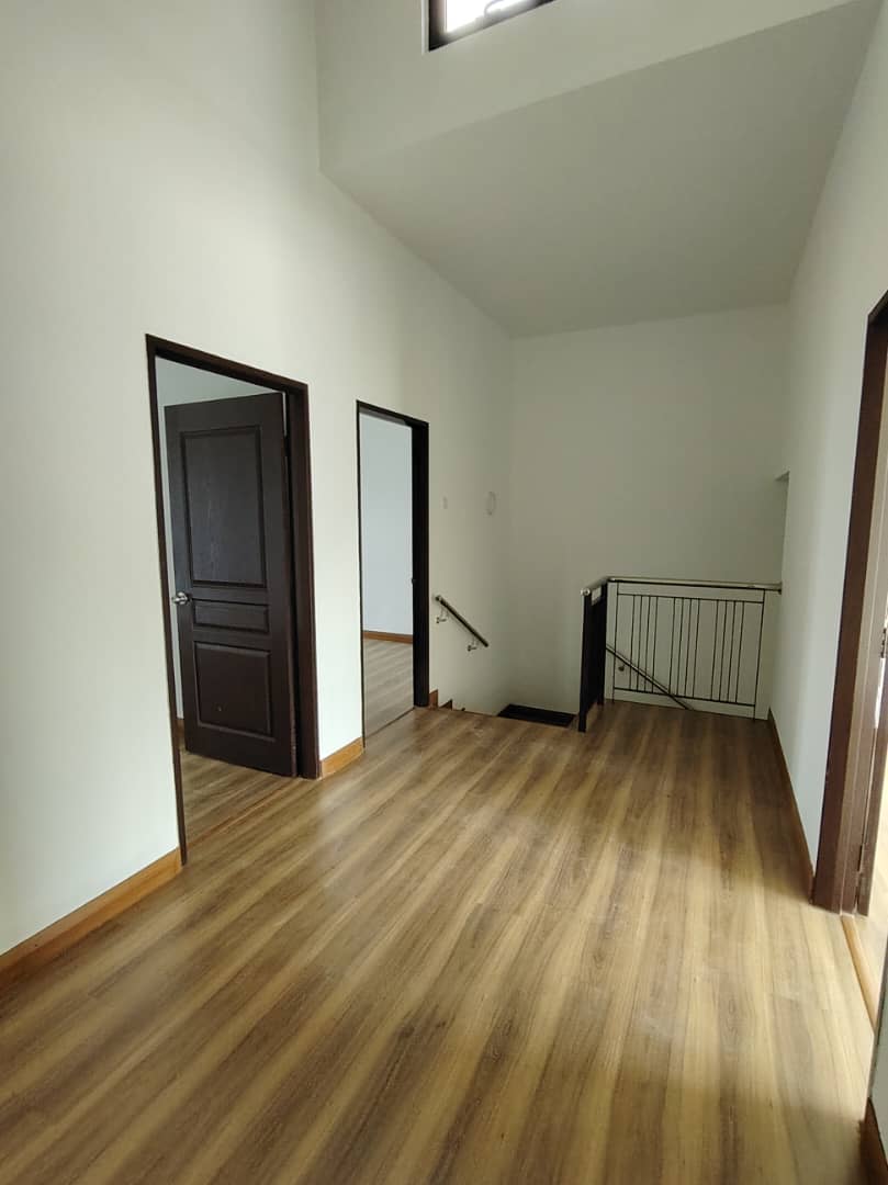 2 storey intermediate terrace house for sale – Nada Alam Mantin